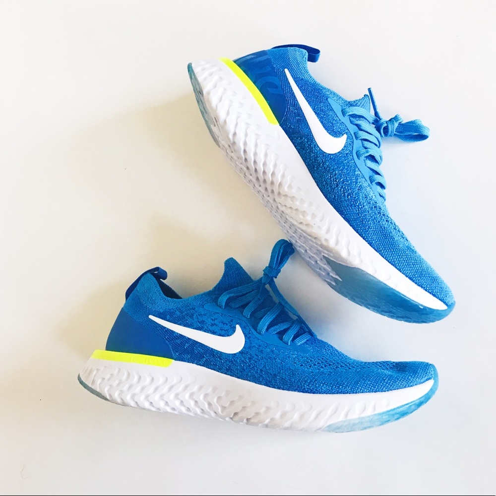 Sz 6🌹Nike Epic React flyknit running shoes - Picture 3 of 8